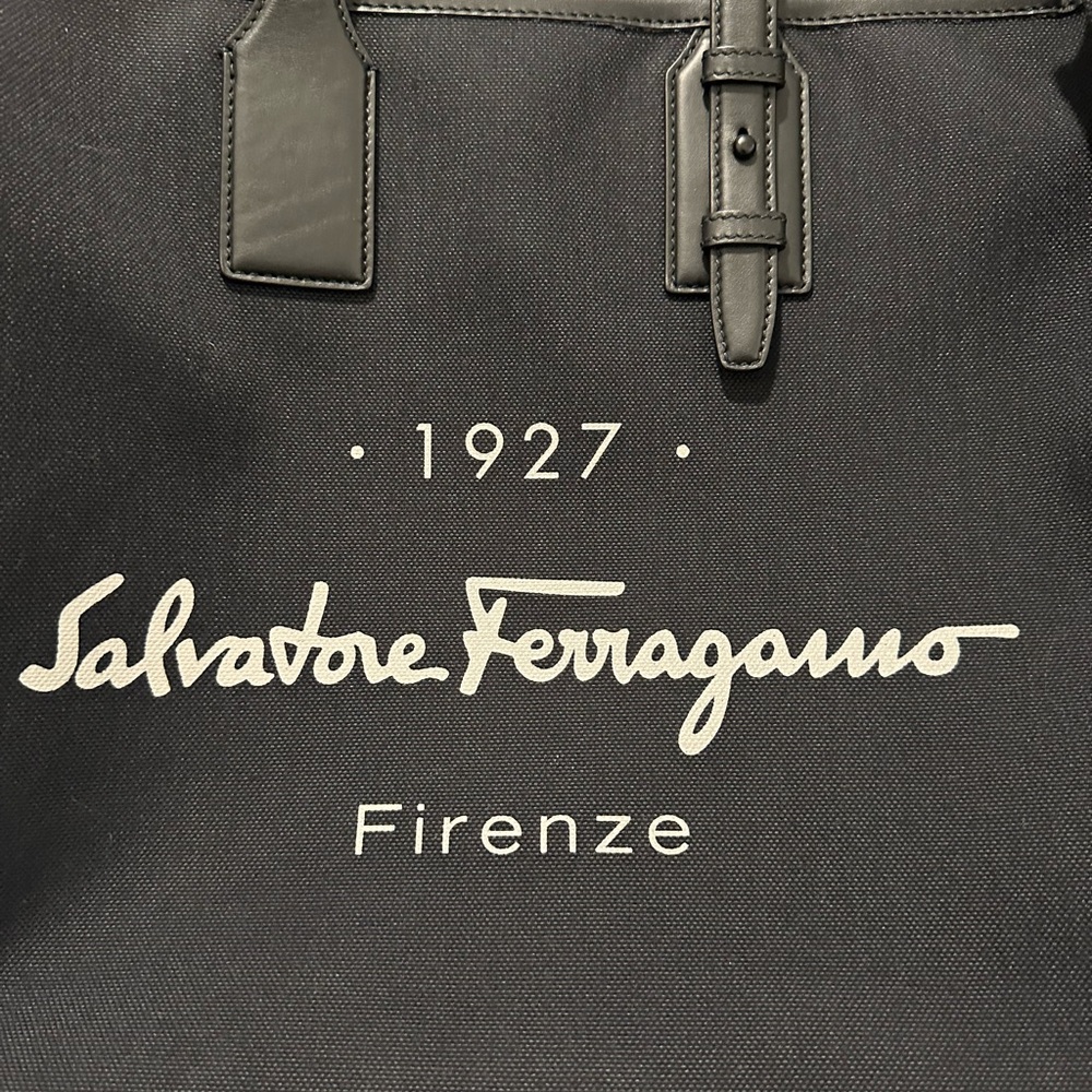 Salvatore Ferragamo Black Tote Bag made in Italy with dust bag - Picture 10 of 16